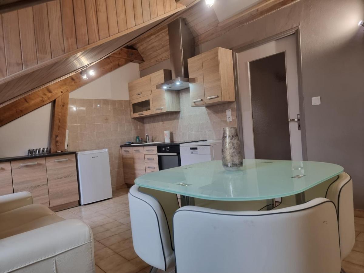 Embrun Cosy Apartment Exterior foto