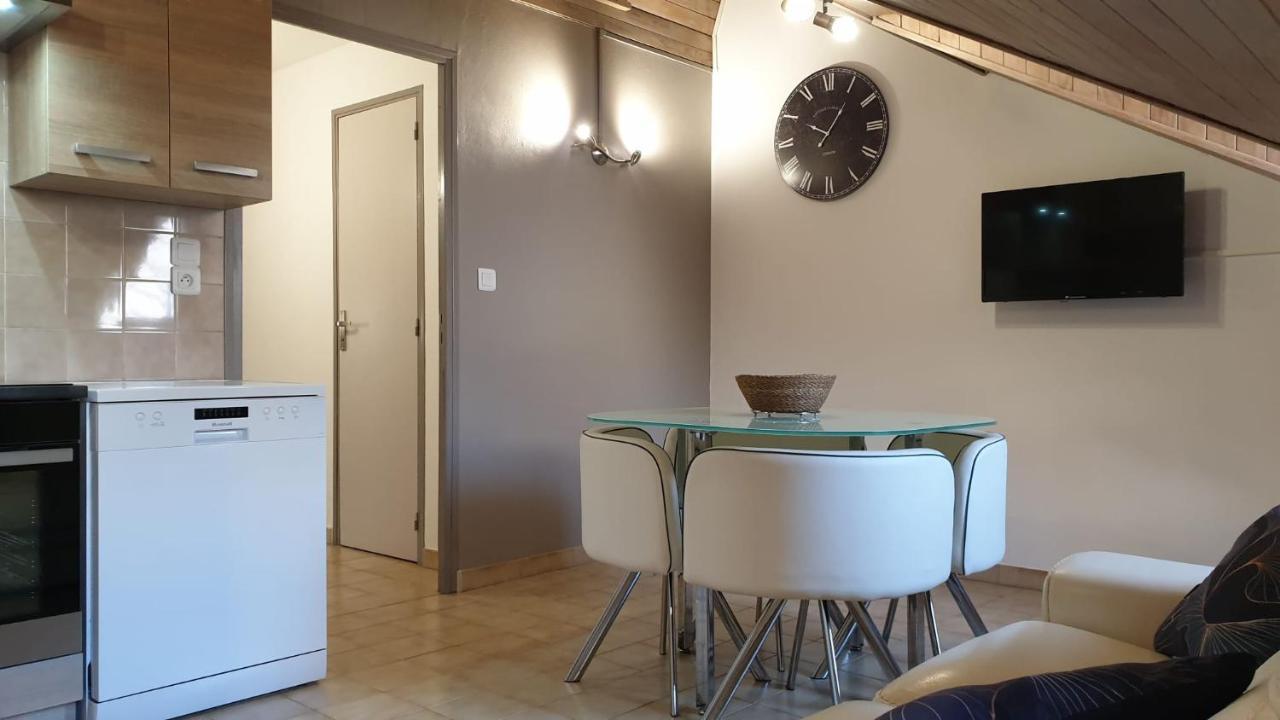 Embrun Cosy Apartment Exterior foto